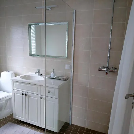 Guest house Roenne Majutus