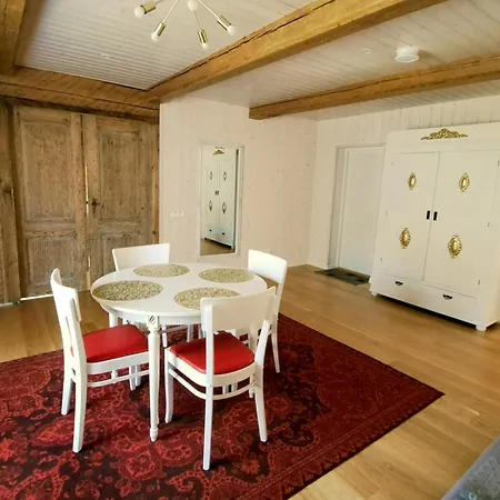Roenne Majutus 4* Parnu